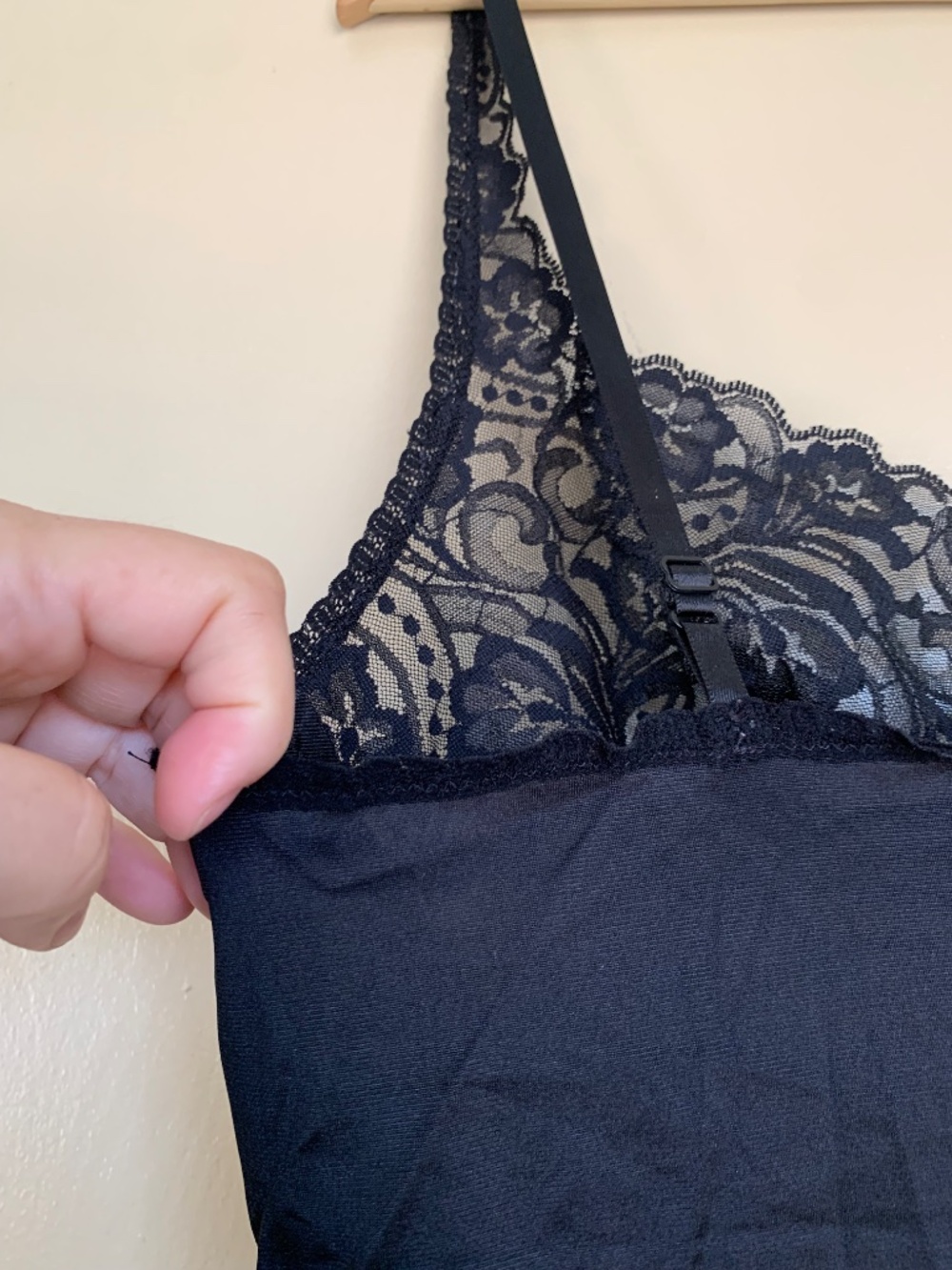 Vanity Fair Black Lace Camisole Tank Top Sz. 34/40 Y2K Made in USA - Picture 6 of 10